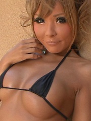 Asian teen babe serviced group of lucky guys