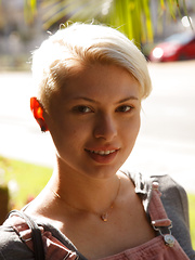 Sage Hailong Hollywood Connection