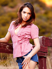 Her charming yet naughty looks oozing with irresistable, tempting appeal, Sarah Luvv is a sure hit with her beautiful puffy breasts, slim, slender physique with sexy butt.