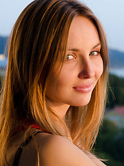 Fall in love with Diana blue, sparkling eyes and pink lips that renders a warm, endearing smile.