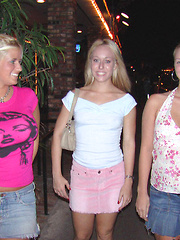 Super hot train of hot blonde fucking two girls