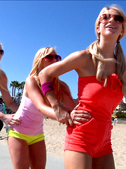 Sujper hot lesbian teens go out rollerskating on the board walk then finger bang their hot fucking boxes in these screaming pics and big hd movie