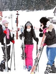Skiing teenage sweethearts petting cunts at a giant chalet